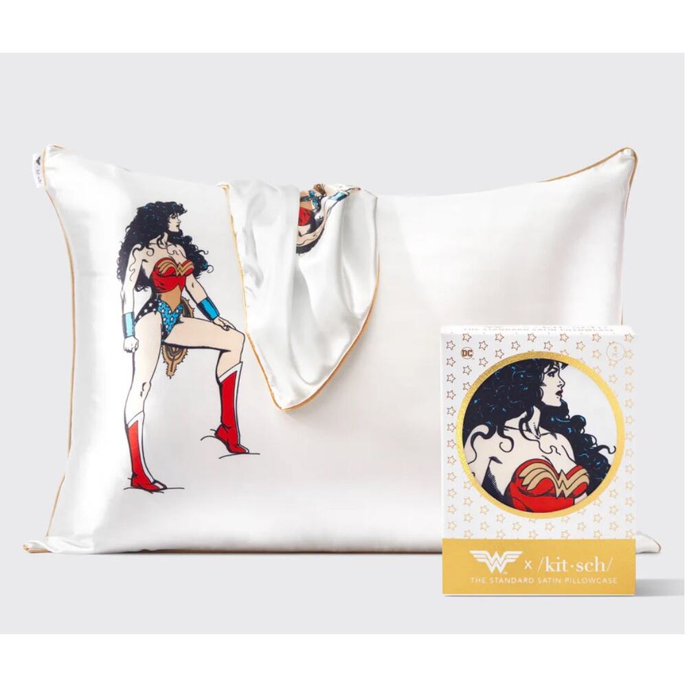 WONDER WOMAN Standed pillow case (1 pillow case only)